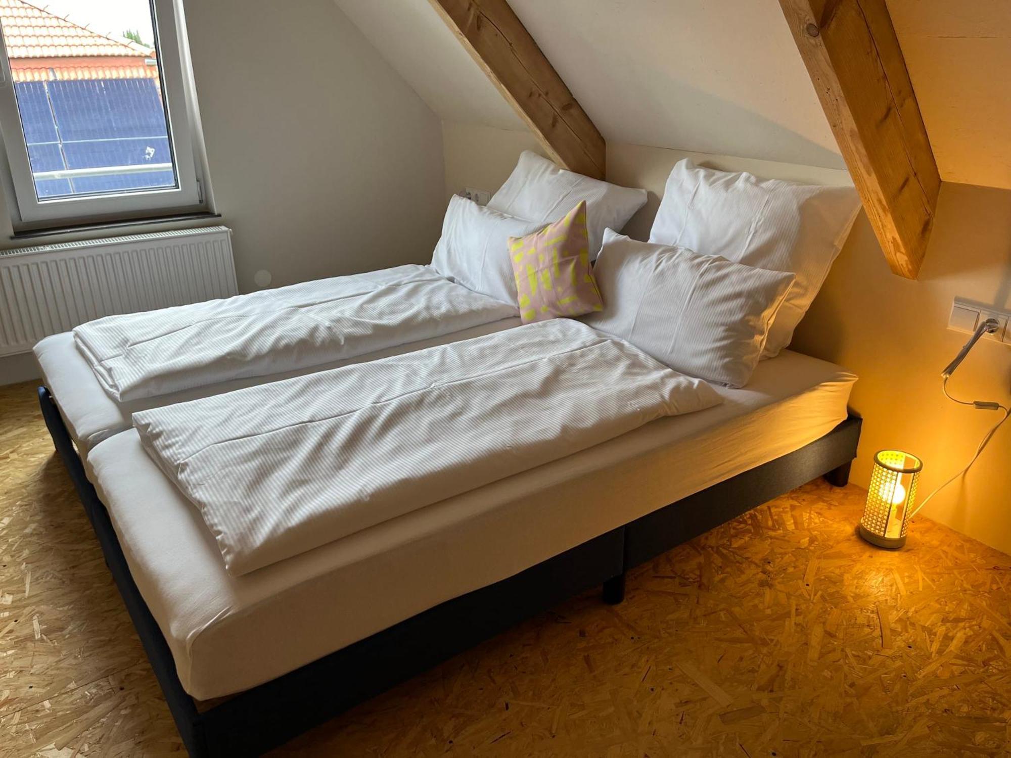Quiet&cozy Perfect For Groups & Families & Business Trips, Near Ber Airport Appartement Berlijn